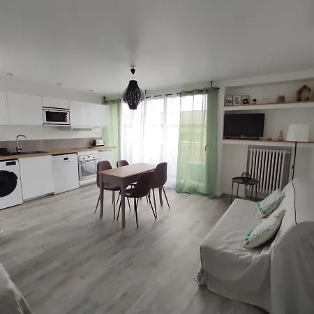 Appartement Climatise Avec Balcon,Wifi, Proche Remparts Avignon Exterior photo