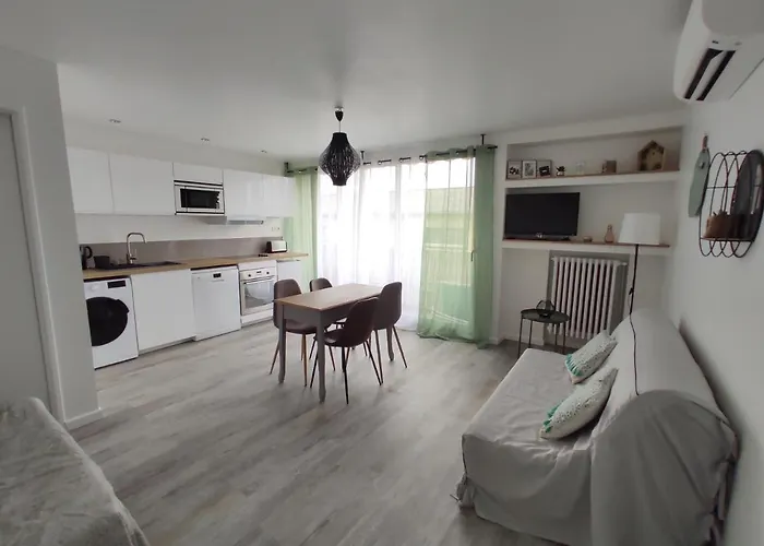 Logement climatisé proche remparts