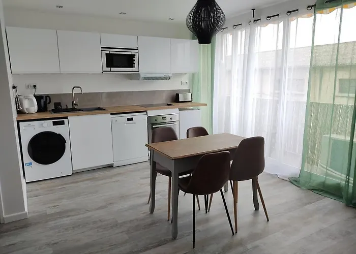 Logement climatisé proche remparts